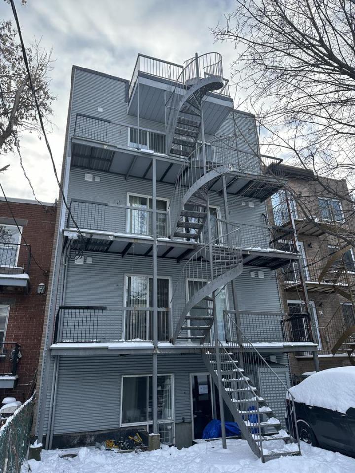 Installation de revêtement extérieur Montréal